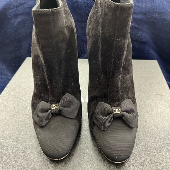 Authentic Chanel heel booties - Picture 3 of 5